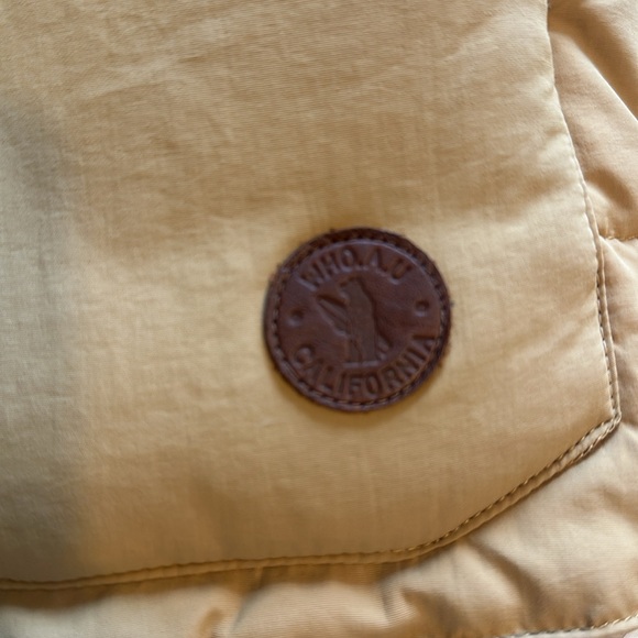 Beige and red and black checkered vest with snapped button closure. Size small - Picture 2 of 8